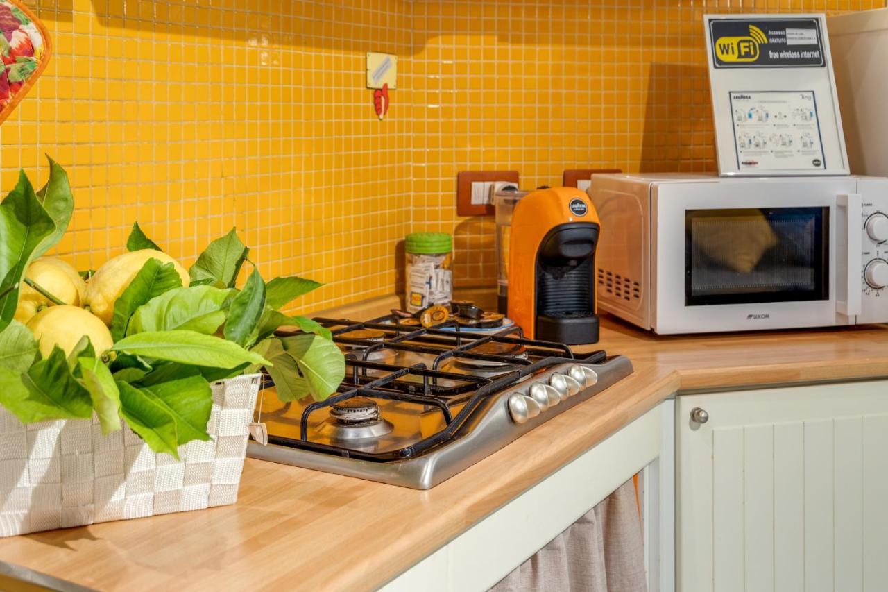 Guesthost - Casa Querida Central & Elegant Flat Neapol Zewnętrze zdjęcie