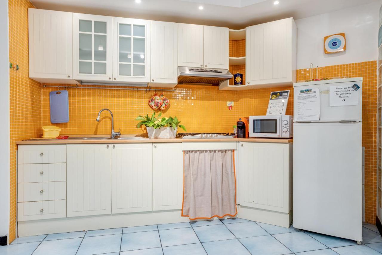 Guesthost - Casa Querida Central & Elegant Flat Neapol Zewnętrze zdjęcie