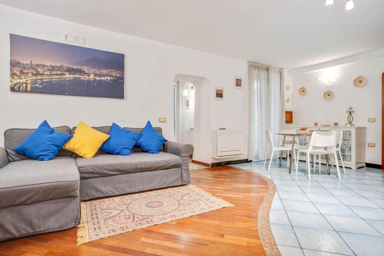 Guesthost - Casa Querida Central & Elegant Flat Neapol Zewnętrze zdjęcie